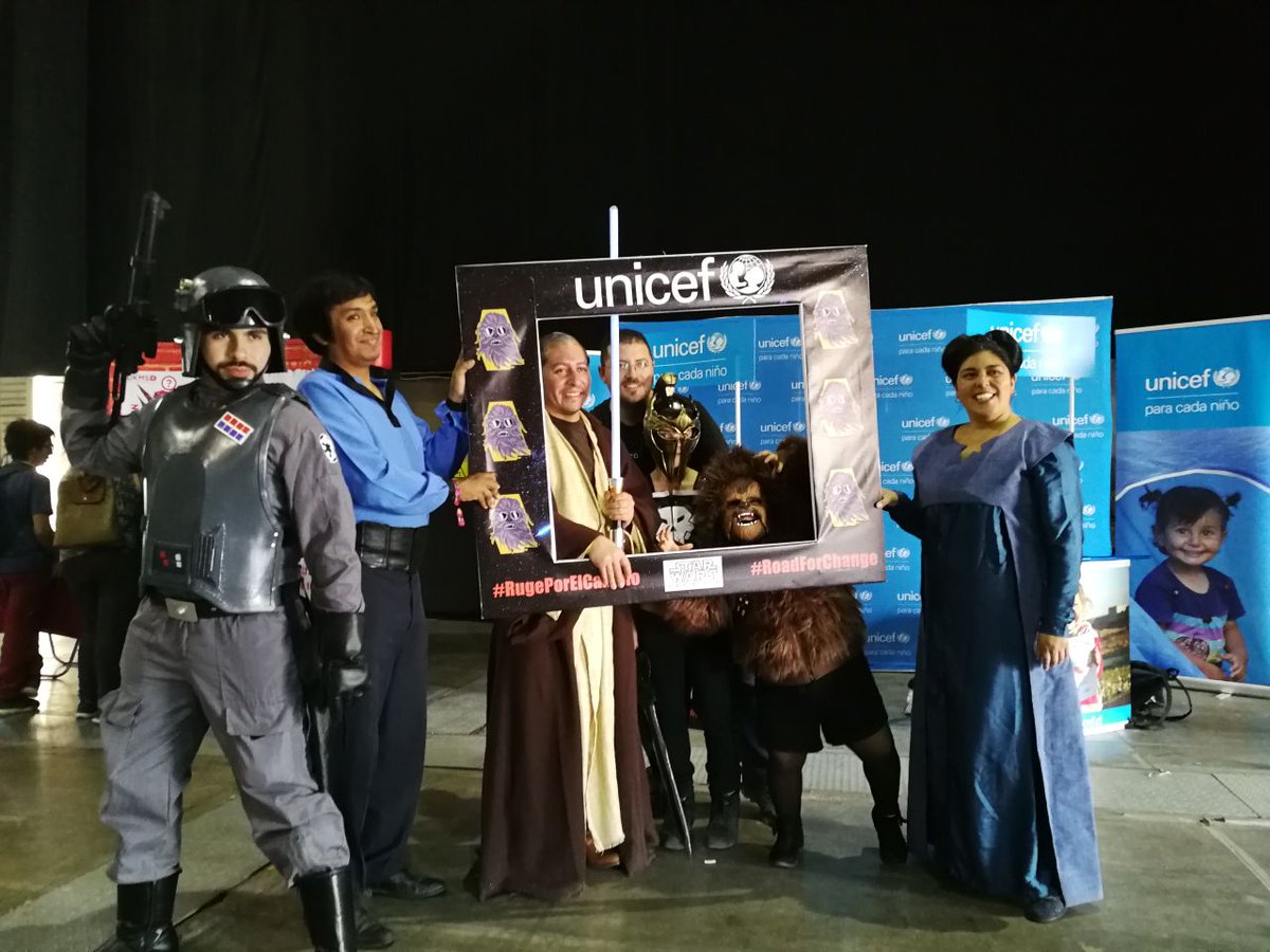 UnicefChile's tweet photo. ¡Estamos en @comicconchile!

Ven a rugir por los derechos de los niños y niñas de 🇨🇱 y el 🌏. Puedes conocer más del trabajo que realizamos #RugePorElCambio. https://t.co/balDTUAANI