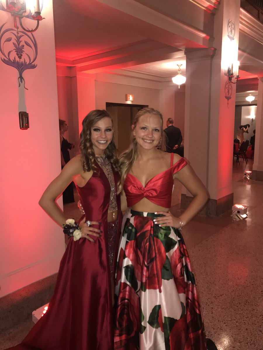 syd_olszewski's tweet photo. Happy Birthday @brookketring ily and hope your day is great!!!💓💓💓💓 https://t.co/4yHgfc8IXi