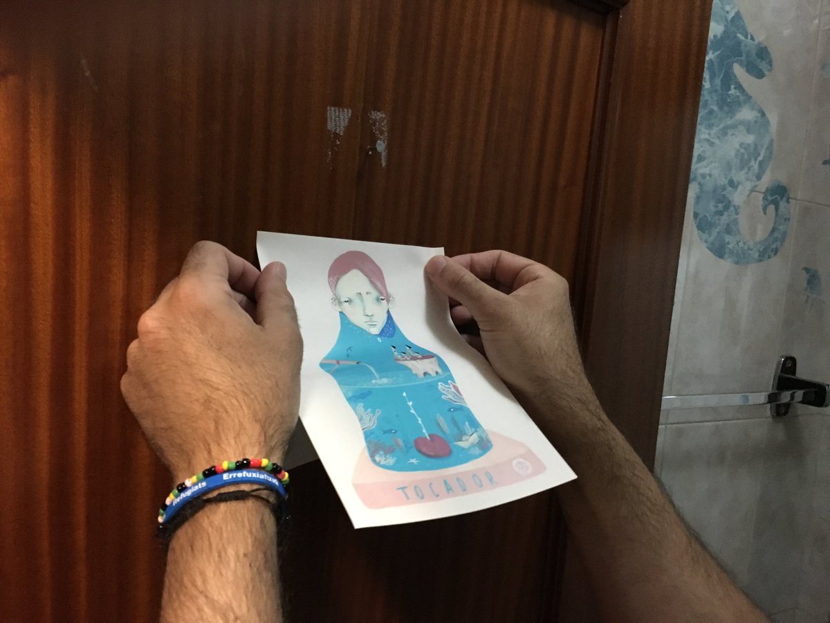 LaFabulosa_cia's tweet photo. Esta mañana hemos liberado los baños de @Sala_La_Usina @puertaestrecha1 y @lasalamayko y en cada una ha sido más bonito y nos han tratado mejor. 😍 #SurgeMadrid #genderfree #freeweeproject #freeweetour https://t.co/qoqH6A1N7z