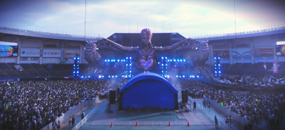 marutomochi's tweet photo. #EDCJapan #EDCJapan2018 #EDC #day1 https://t.co/02KbvFiwPu