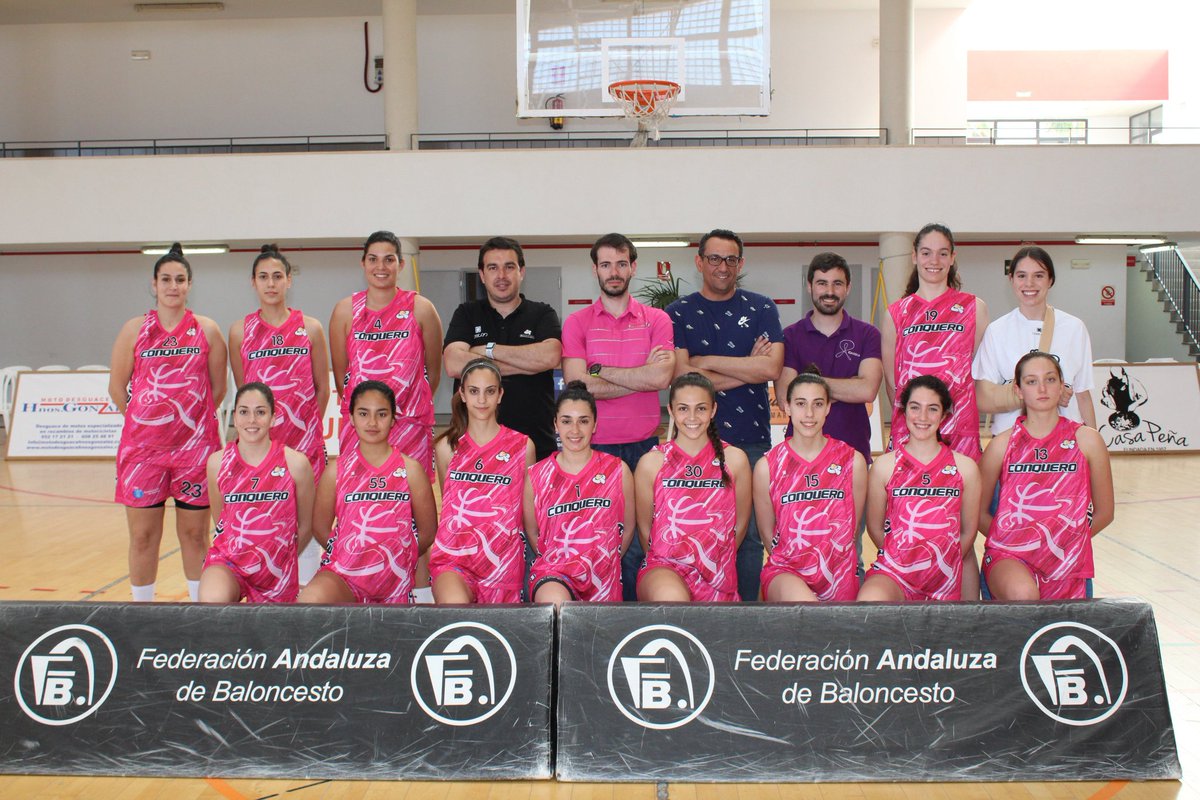 Uno sólo puede estar orgulloso de esta gente, currantes desde el primer día y que se pueden ir con la cabeza muy alta, por encima de todo han demostrado que le compiten de tu a tu a cualquiera. Sois inmensas <a href="/CBConquero/">Conquero</a> #TodoalRosa #Mangutas