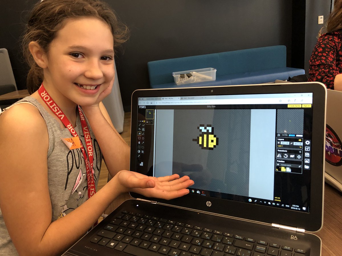 alexboeira's tweet photo. Bee character for the game. #glccodeday #glccodeday2018 https://t.co/bGRYuxsdd3