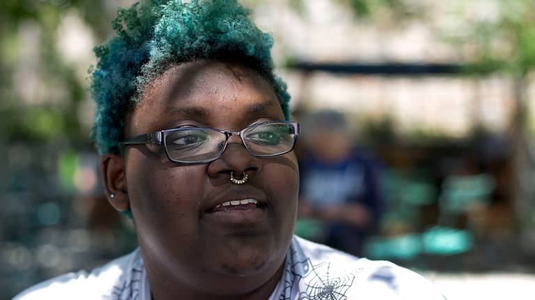 EliMeye's tweet photo. @LeftOfBlack links Duke firing baristas for playing 'offensive' rap music with other racist incidents—#NappingWhileBlack, #GraduatingWhileBlack, #AskingWhileBlack:
All are "reflective of a larger culture that always already assumes Blackness as vagrancy"
https://t.co/VHhfAcEuWG https://t.co/gntOP8mYqP