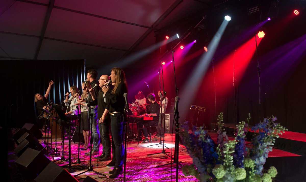 En weer een fantastisch stel muzikanten en vocalen. Een genot om samen mee te werken.