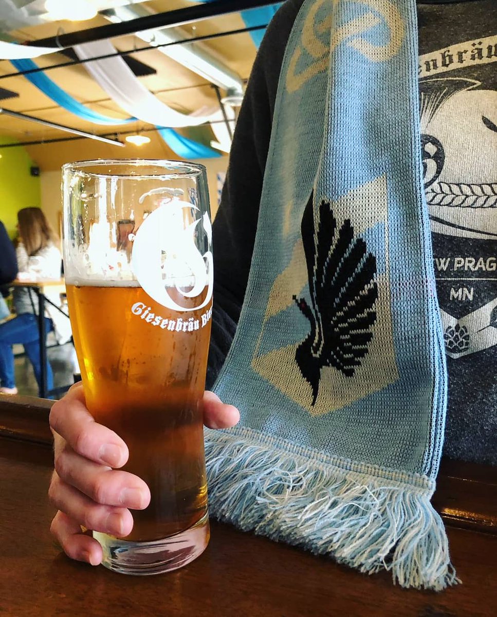 Giesenbrau's tweet photo. Come on you Loons! We've got the game on and a brand new food truck at the taproom. Me Seoul Hungry is serving Korean BBQ all day. And we have Hildy's Helles, which pairs perfectly with both. #COYL #MNUnited #MNUFC #MNBeer #MNCraftBeer #BierTogether #HildysHelles https://t.co/Ma3HMMa4N8