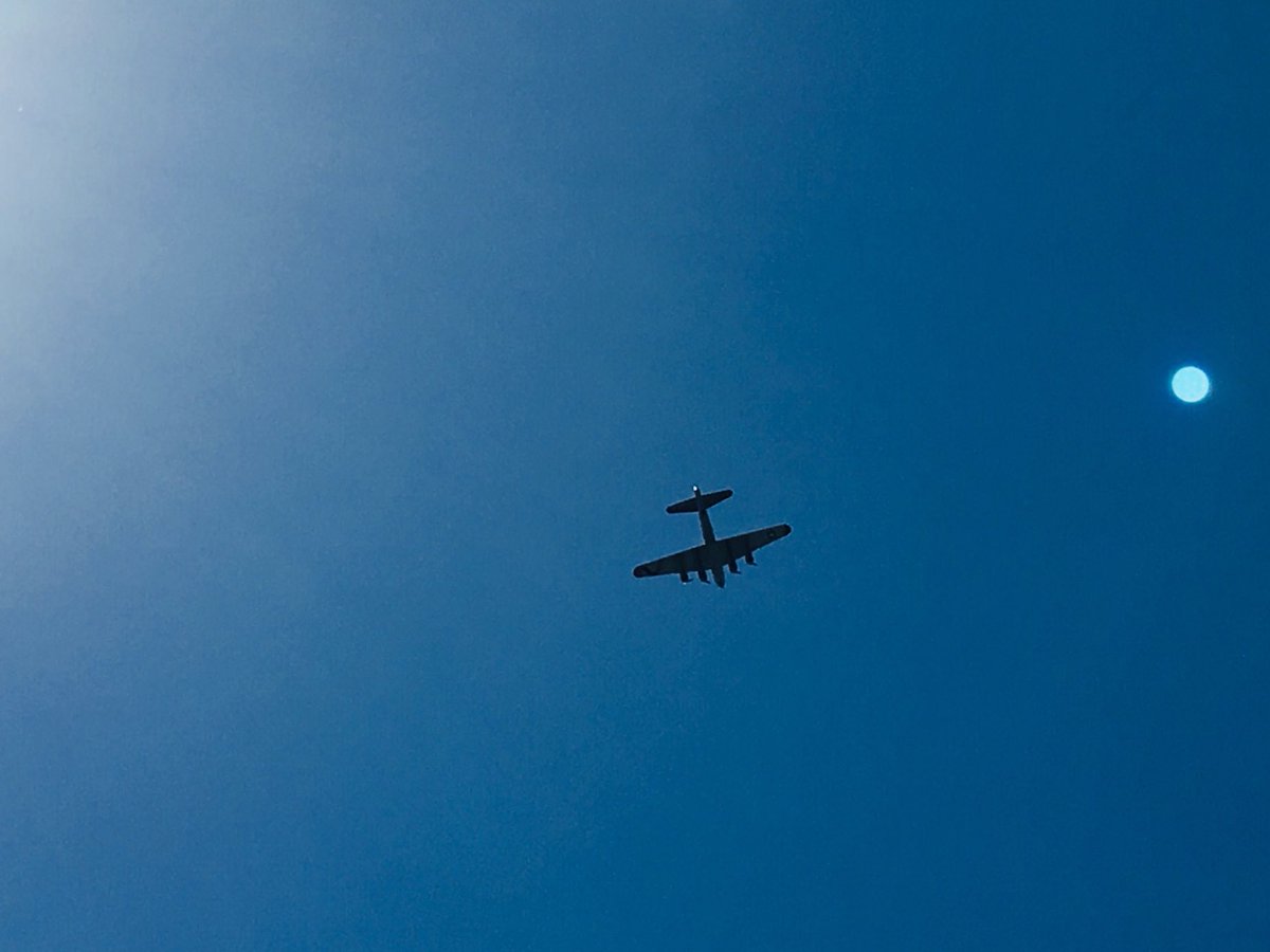 stevejkfor's tweet photo. @F5Video @kfor @4WarnStormTeam @WileyPostKPWA Flying over my house. https://t.co/GX4S98vXp2
