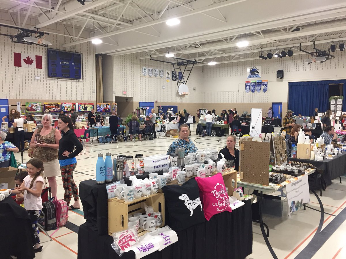 whiteoaksps's tweet photo. @whiteoaksps PTA held its annual Spring Bazaar during Education Week. Well over 400 attendees, 40 vendors, 80 raffle baskets. Single biggest fundraiser of the year. TY to all vendors &amp; participants #OrcaPride_OrcaProud https://t.co/W5LMyUOqM6