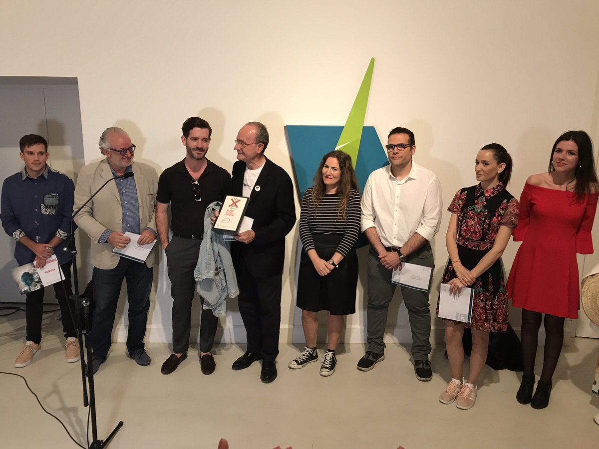 malaga's tweet photo. José Luis Valverde Buforn, Isabel Rosado Prieto y José Miguel Jiménez Scheroff reciben los tres primeros premios del certamen #MLGCrea 2018 de Artes Visuales esta noche en @cacmalaga #NocheEnBlancoMLG https://t.co/rvIQPxhw7G