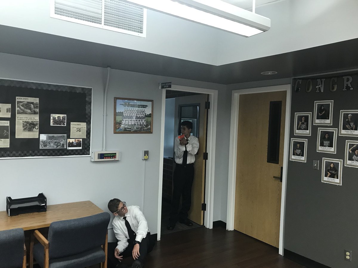 SGVLEEA's tweet photo. Today Officer Steven Hickey from @covinapd is teaching the SGVLEEA cadets “Patrol Tactics” which includes practical application and debriefings of traffic stops & building searches. @MonroviaPolice @elmontepolice @CovinaVUSD #mentors #lawenforcementexplorers https://t.co/nHrZM528er
