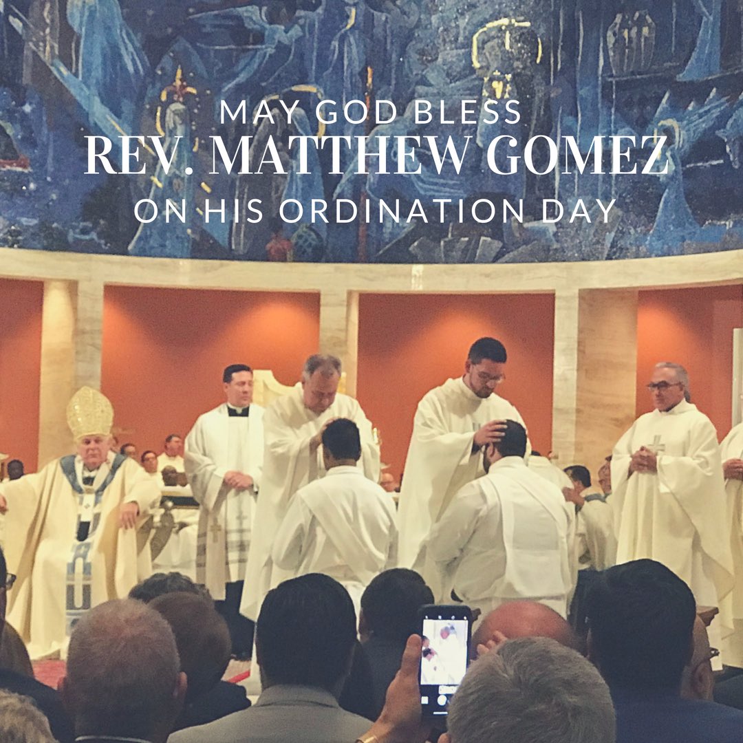 PaceSpartans's tweet photo. On this joyous occasion for our entire #PaceFamily, Rev. Bryan Garcia ‘06 laid his hands on newly ordained Rev. Matthew Gomez ‘09 as he begins his journey in the priesthood. #PaceAlumni #PaceLoves #WeAreBlessed #WeArePace https://t.co/N4lbgatSL2