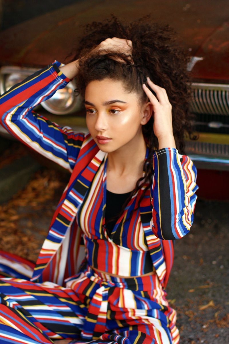 kimfrancis87's tweet photo. Guess who's 15 today!!?? #BirthdayGirl Threads @boohoo @Zendaya #Edit @boohooUSA #booho #model #actress #fashion #editorial #nola #neworleans #wlyg #modelbehavior #naturalhair #nyc #la #hollywoodsouth https://t.co/1Cm1nWFIDY