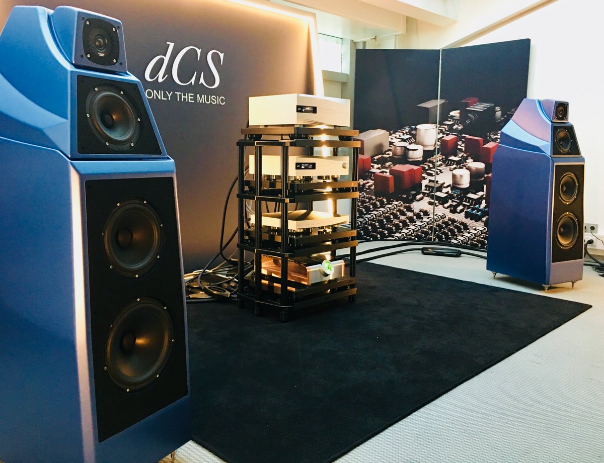 hashstar_pr's tweet photo. Spellbinding sounds in the dCS room at #HighEnd2018 courtesy of Rossini electronics with Dan D'Agostino Momentum amplification and Wilson Audio Alexia 2 speakers. @dCSonlythemusic @Absolute_Sounds #munichhighend #hifi #audio #luxury #bestofbritish #transatlantic https://t.co/qzhq1w195q
