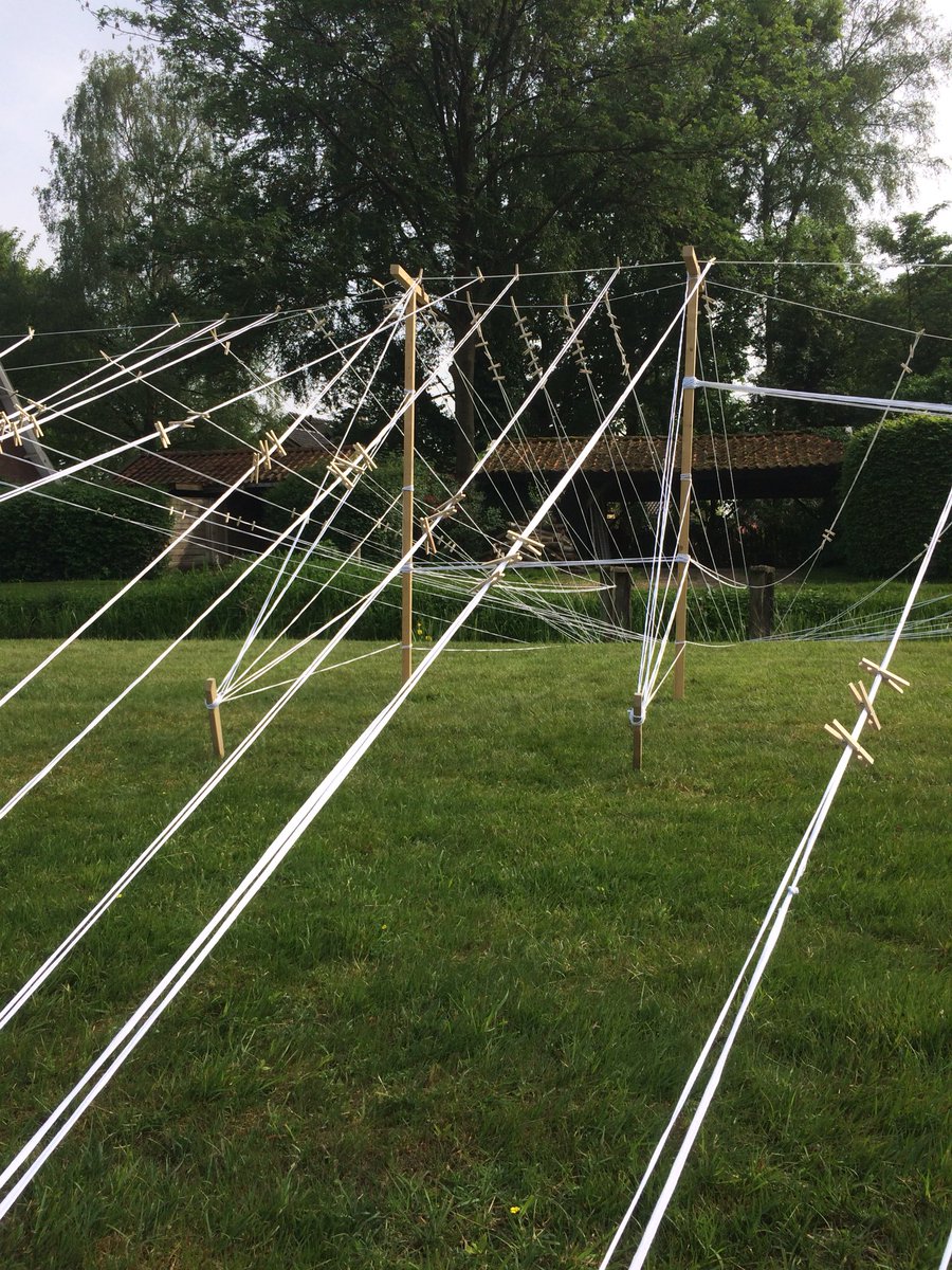 karingerfen's tweet photo. Morgen te bekijken in Losser, mijn #draadinstallatie op locatie de Bleek. #kunstroute met 26 kunstenaars. Check de site https://t.co/9jIZYRoMB1 https://t.co/tE0RE5XjDG