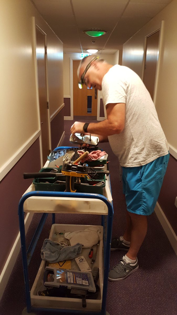 Tbroughton75's tweet photo. Not all super Heros wear Capes .Massive Thanks to Our MTM Paul for coming out tonight to fix a Guests Door Lock #servicekungfu #doingwhatwedobest #service @placemadebyyou @StMarysGatePI @jmb0606 @Valerie_PI3R @SDEBDD https://t.co/506EAGmlu2