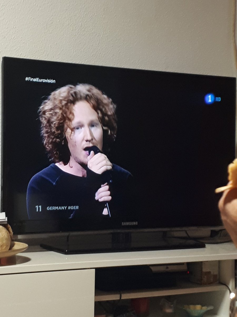 unaderon's tweet photo. Teo va a #eurovision https://t.co/Kes46lX13t