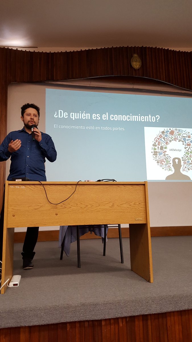 arduinomza's tweet image. Antonio van Gritte habla de #opensource y sus proyectos comunitarios con los mapuches #ArduinoDay2018 #ArduinoD2018