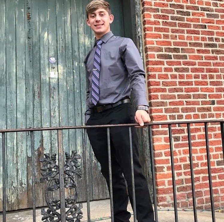 rickdabreu15's tweet photo. This is crazy man, I was just talking to you yesterday in first period and we were crackin jokes like usual then this morning found out that your gone. This one hurt. But I know your in a better place now man. Love you bro, left us way too soon. Rest Easy Griffin😔❤️🙏🏾!! https://t.co/qufCUixsyp