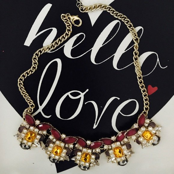 PinupBrooches's tweet photo. So good I had to share! Check out all the items I'm loving on @Poshmarkapp #poshmark #fashion #style #shopmycloset #mossimosupplyco #anthropologie: https://t.co/0kW9GoWG59 https://t.co/rKeH9Nuzx8