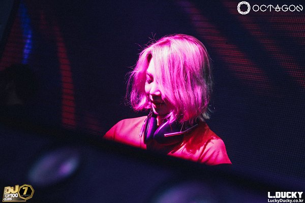 Some_One13's tweet photo. #์๋
์๋ #ํจ์ฐ #CLUBOCTAGON #DJHYO #Hyoyeon
https://t.co/n4xKgAIaEv https://t.co/f6slB3kzei