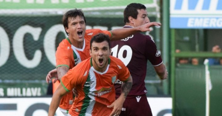JaviiiGodoy's tweet photo. Si no querés a Bertolo no querés a nadie. Un jugador que siempre agradeció al club,donde demostró su mejor versión y siempre deja todo hasta el ultimo minuto. ¿Mi deseo?,que @EduardoJSpinosa  compre a Bertolo. #Banfield es tu casa,Nico. https://t.co/lbN6QUNTkl