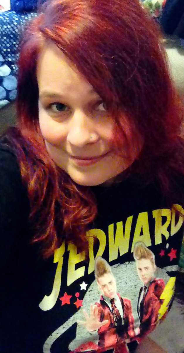 usayJepic's tweet photo. Thought it'd only be appropriate to wear my Jedward 2011 tour shirt in honour of my all-time favourite #Eurovision performance, Lipstick by @JepicHQ 💄💋🎶 #AllAboard #WhereIsJedward https://t.co/KGZBo1tw94