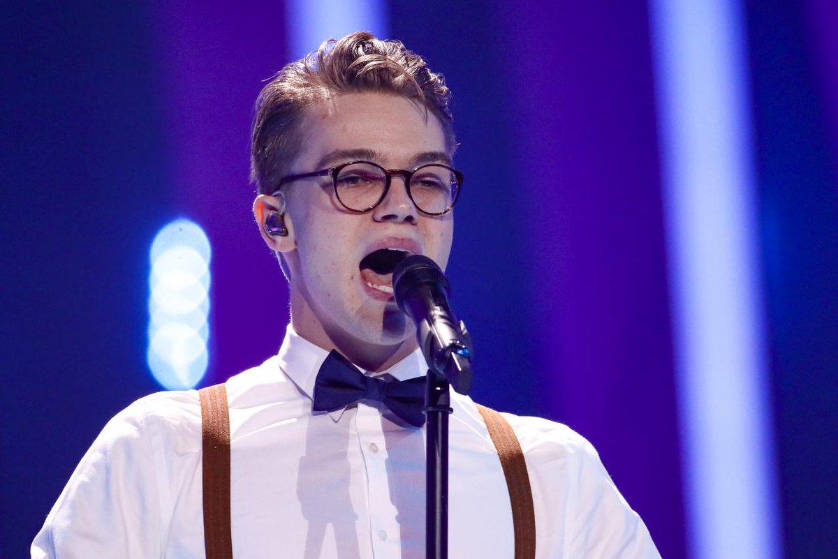 bbceurovision's tweet photo. Matt Damon? #czechrepublic #eurovision https://t.co/jvRrVrrNze