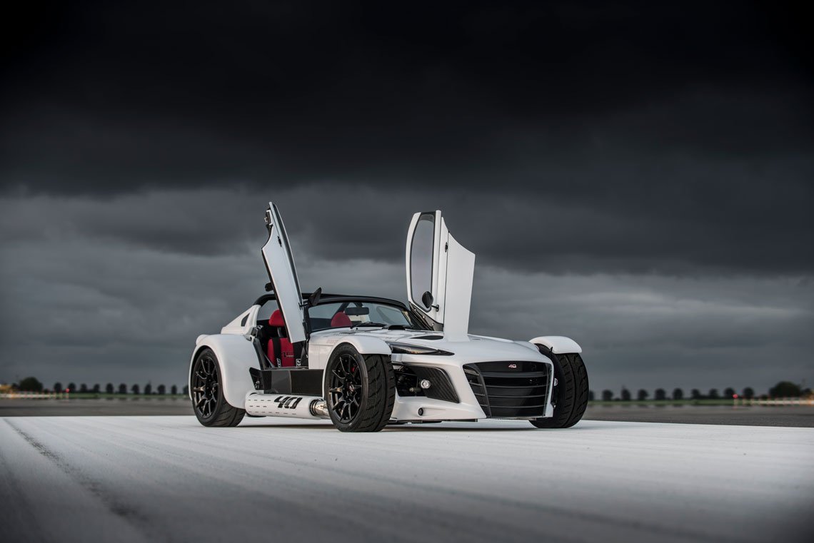 Jalopnik's tweet photo. The Donkervoort D8 GTO-40 is the most of everything you could want in a car
https://t.co/VCfLP6hIym https://t.co/Jk3L79BRMM