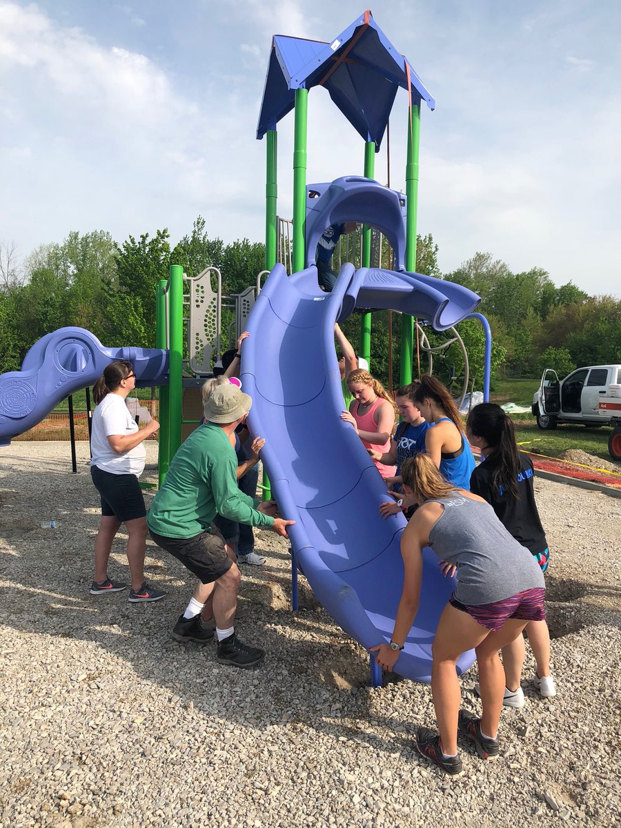 FranklinMylc's tweet photo. thanks to everyone who came out and helped with the building of Unity Park  this morning!! https://t.co/Q2cjYdVaMn