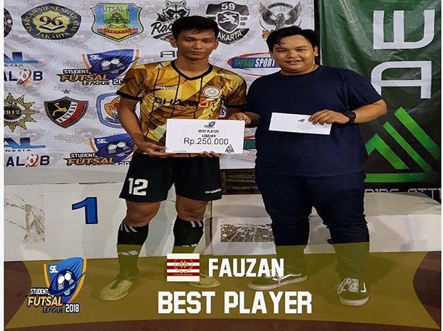 FellyLohy's tweet photo. TIFOSI SPORT CENTER ON IG @tifosisportcenter_jkt 

Congrats 👍🏻👍🏻 #Repost @studentsfutsal ・・・ STUDENT FUTSAL LEAGUE 2018 KATEGORI BEST PLAYER diraih oleh : FAUZAN Supporter SMU 44 @tyfofutsal patut berbangga karena salah satu pemain nya menjadi pemain terbaik di @students… https://t.co/jX4Sd6cHFM