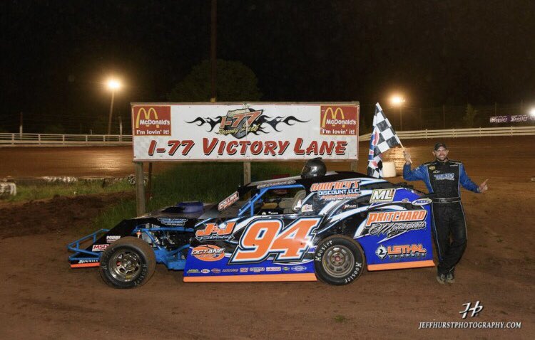 LethalChassis's tweet photo. Last nights #WINNERS
🏁🏆 #TEAMLethal

@bobby35stremme @Limaland 

@BILLPRITCHARD94 @ I-77 spdwy

@JesseRockett537 @carolinaspeed 

@Michael27Turner @PaducahRacing https://t.co/OdUmNWHNMG