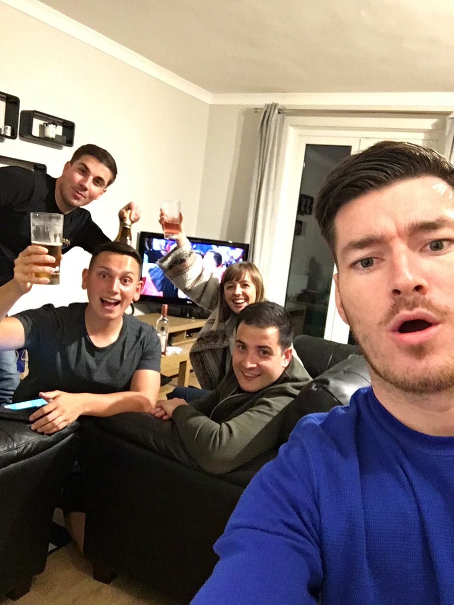 Gazza_D27's tweet image. #allabord