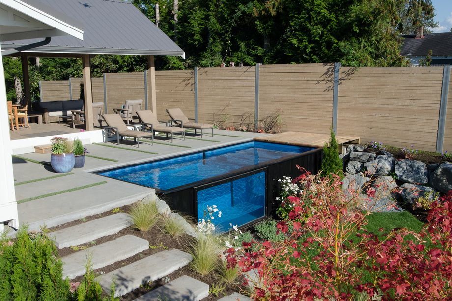 Piscina_BCN's tweet photo. Canada-based company #Modpool has unveiled another use for shipping containers: backyard #swimmingpools and hot tubs https://t.co/BGi6gwxJ8c https://t.co/Ah7tdNLRAm