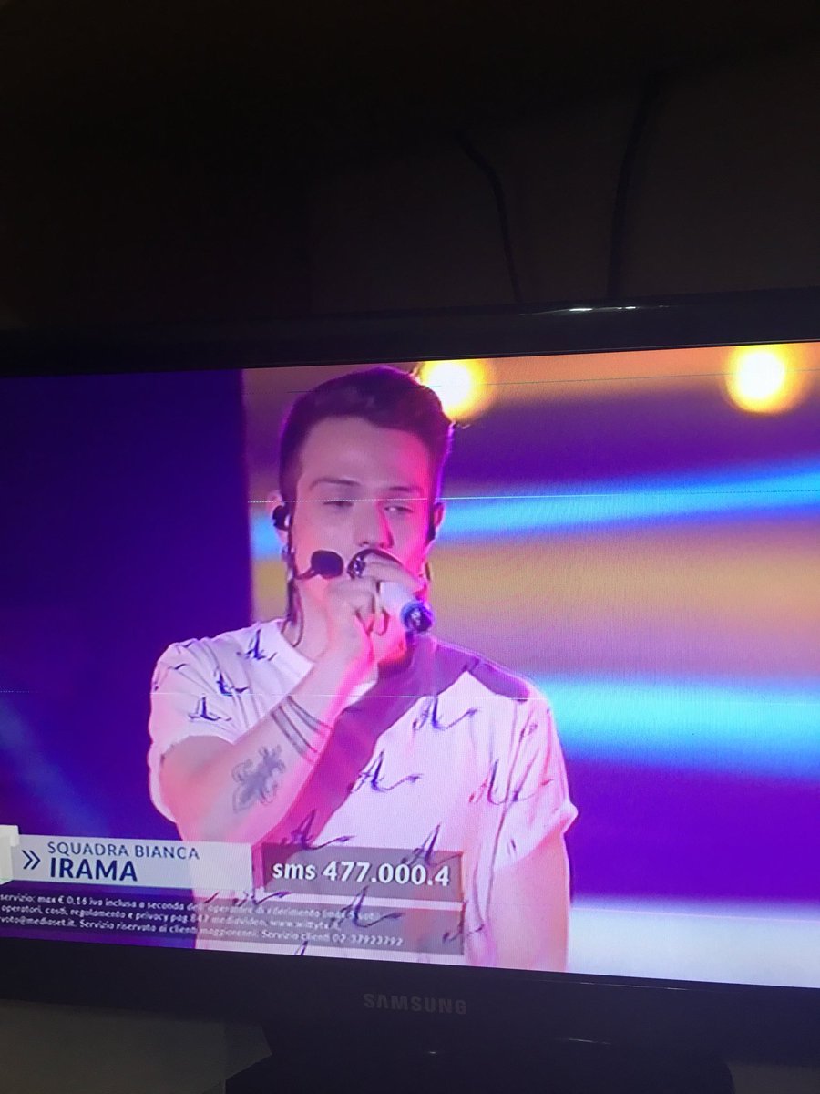 La_Valeeee_'s tweet photo. Il meglio😍
#nera #irama #Amici2017 @IRAMAPLUME https://t.co/5gC6C1anAf