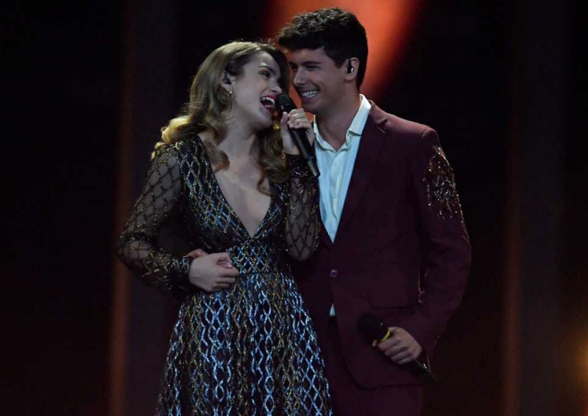 rtve's tweet photo. CRÓNICA 🎤 - Amaia y Alfred emocionan con #TuCancion 😍por César Vallejo (@csrvllj) #Eurovision #FinalEurovision  https://t.co/PSpHUQi3yZ https://t.co/T1tQlhFHIA