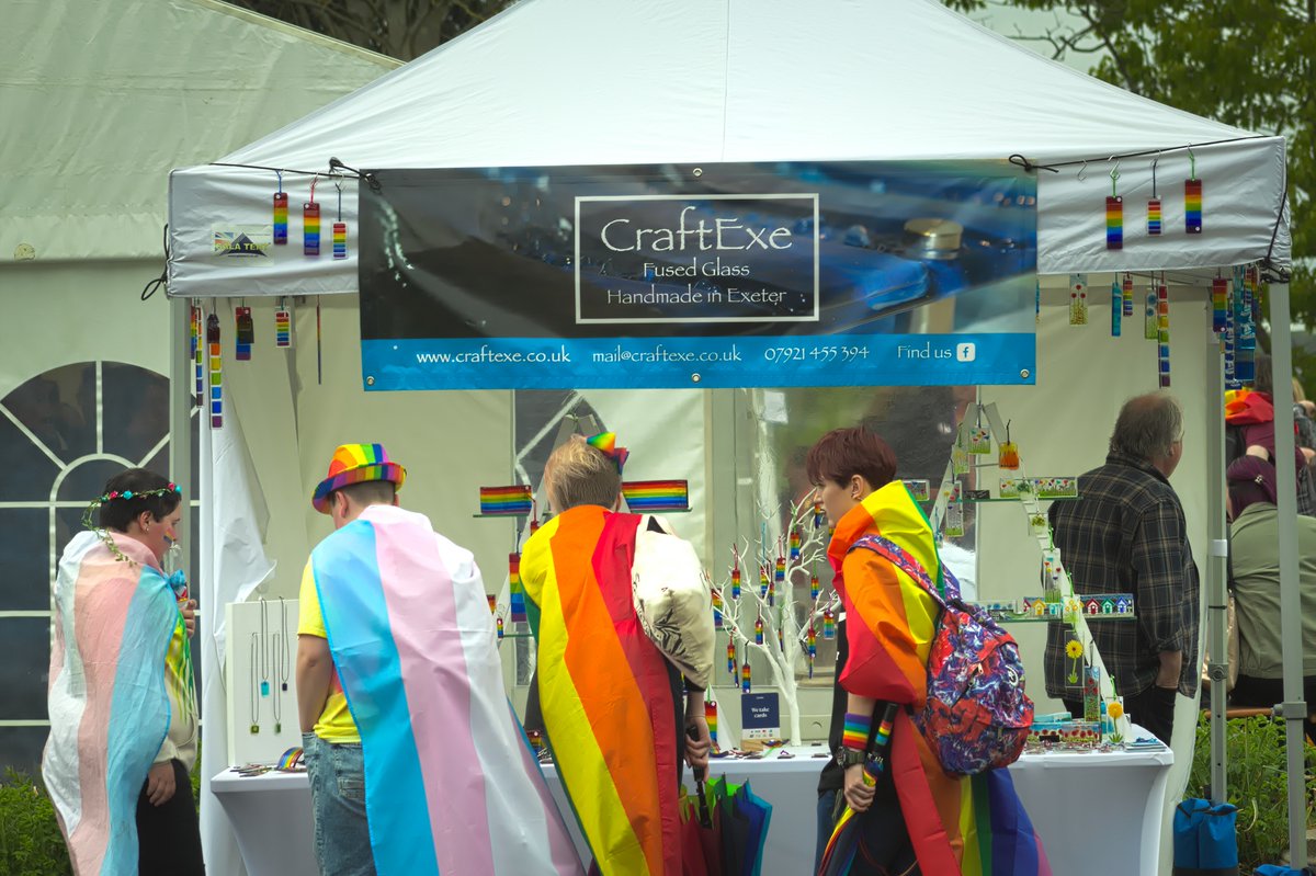 PeaEyeEnnKay's tweet photo. #ExeterPride #ExeterPrideTenthAnniversary #ExeterPride2018 #Exeter #Devon #Equality #ExeterLive #ExeterHour #DevonHour #CraftExe https://t.co/kDLPcT6ppV