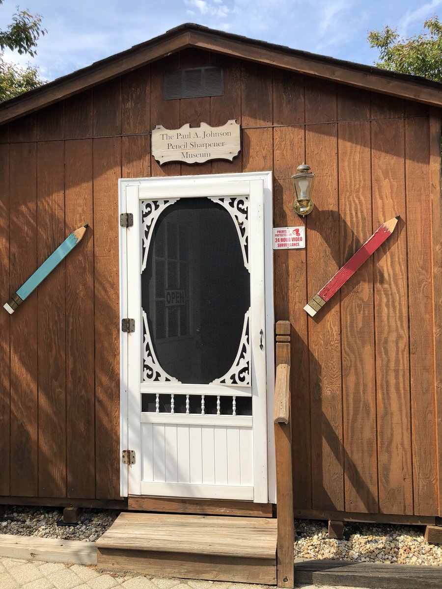 angelakohl4's tweet photo. Not only did I zip lined today, I was able to visit the Pencil Sharpener Museum! #lifeatitsfinest https://t.co/JqLLO8gOIG
