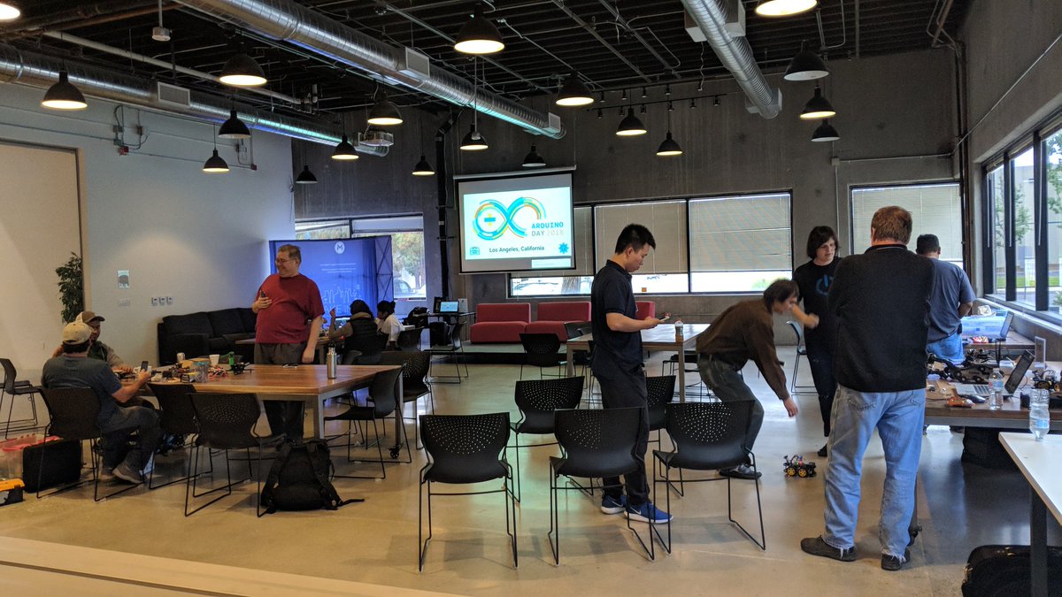 HackerSpaceTech's tweet image. RT arduino "RT HackerSpaceLA: Show and tell!
#ArduinoD18 #ArduinoDay2018 #ArduinoDayLosAngeles https://t.co/ejOL3MRtL8"