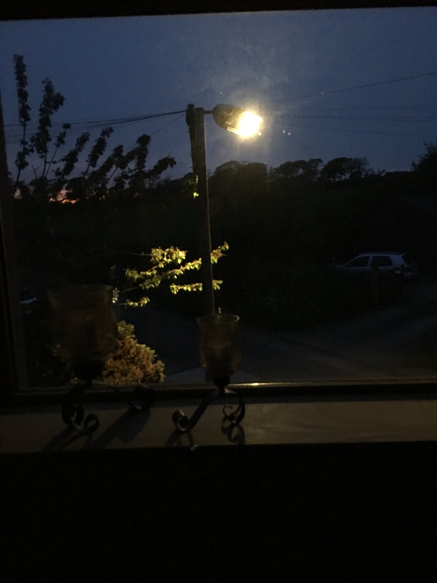 MikeDesmond3's tweet photo. @LancasterCC my bedroom light is great! I have reported it 2 times now! I can feel a complaint coming! I mean who puts lights near a bedroom https://t.co/bXg4k77Vrt