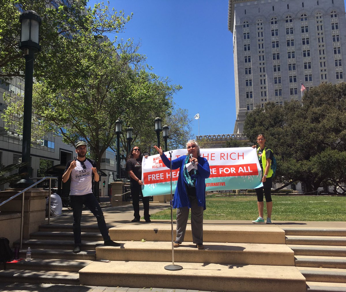 champlin_c's tweet photo. CA Lt. Governor candidate and former Richmond Mayor Gayle McLaughlin is speaking at March for Our Health in Oakland. She says "We need to make it clear we are the 99 percent. Join me and let's bring power to the people of California." #marchforourhealth @KQEDnews https://t.co/nihX5hsjKA