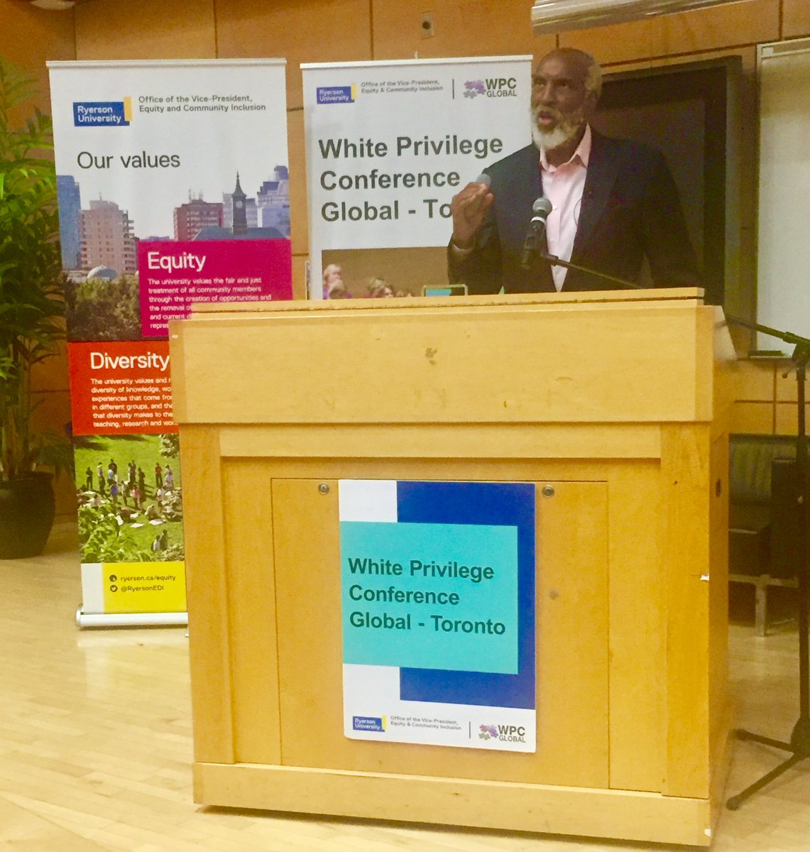 ECItorontomet's tweet photo. “White people aren’t the issue; it’s the concept of ‘whiteness’ that’s problematic. We need for all people to belong.” @profjohnapowell discusses the problem of ‘othering’ in the 21st century, noting that problems are simply unsolved opportunities. #WPCGlobalToronto #WPCRyerson https://t.co/xWdTHECax5