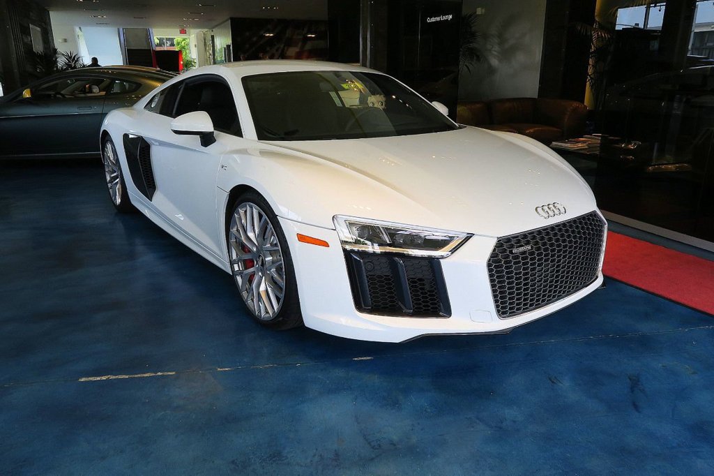 OCAutosource's tweet image. 2017 Audi R8 V10 Quattro with only 3,400 miles. Beautiful, Flawless and priced well below MSRP. Come see it at OC Autosource or check out more here ocautosource.com/detail-2017-au… #Audi #R8 #Quattro