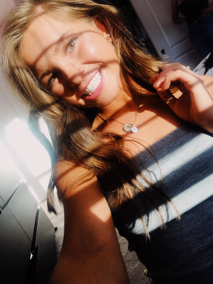 ashley (@akempf19) on Twitter photo What’s poppppingggg What’s poppppingggg