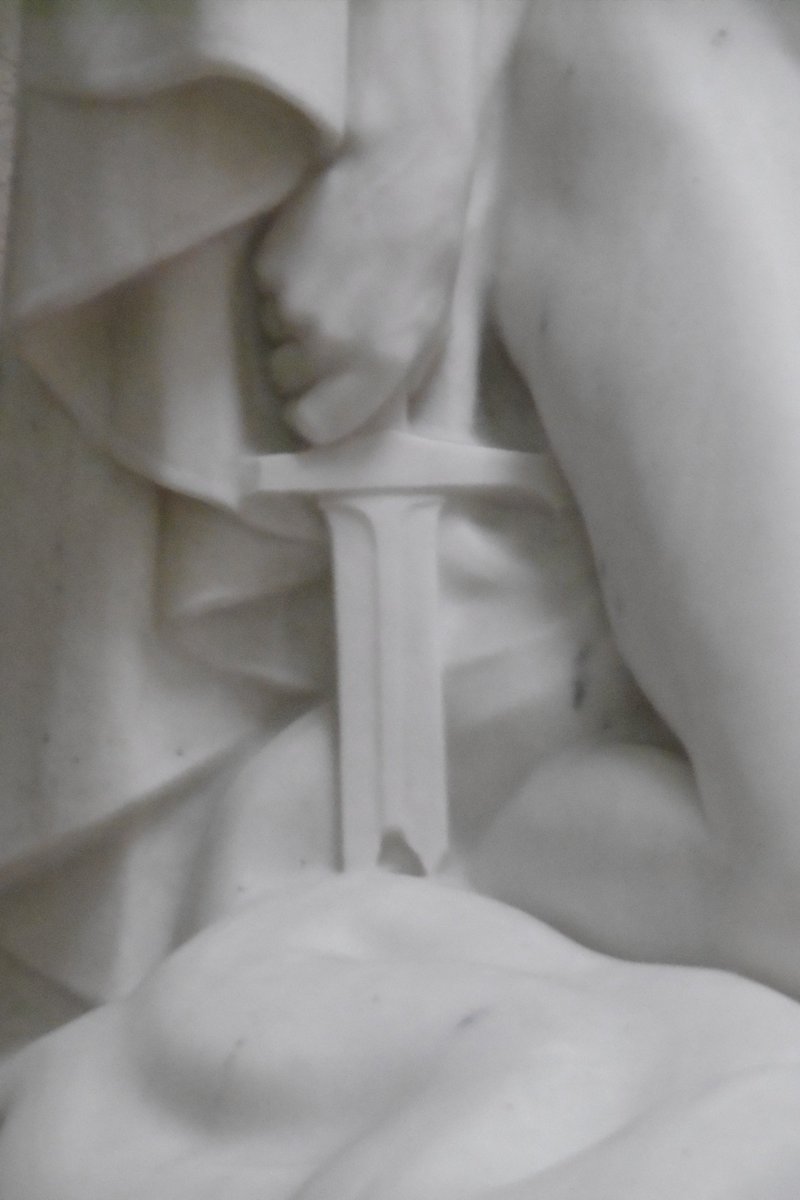 5thLackey's tweet photo. #Stockport #ArtGallery &amp; #WarMemorial #HallofMemory Memorial by #GilbertLedward 1925 symbolising Sacrifice &amp; the devotion of those who fell in the war, showing #Britannia, a soldier &amp; a slain serpent. https://t.co/FqpD5figrb