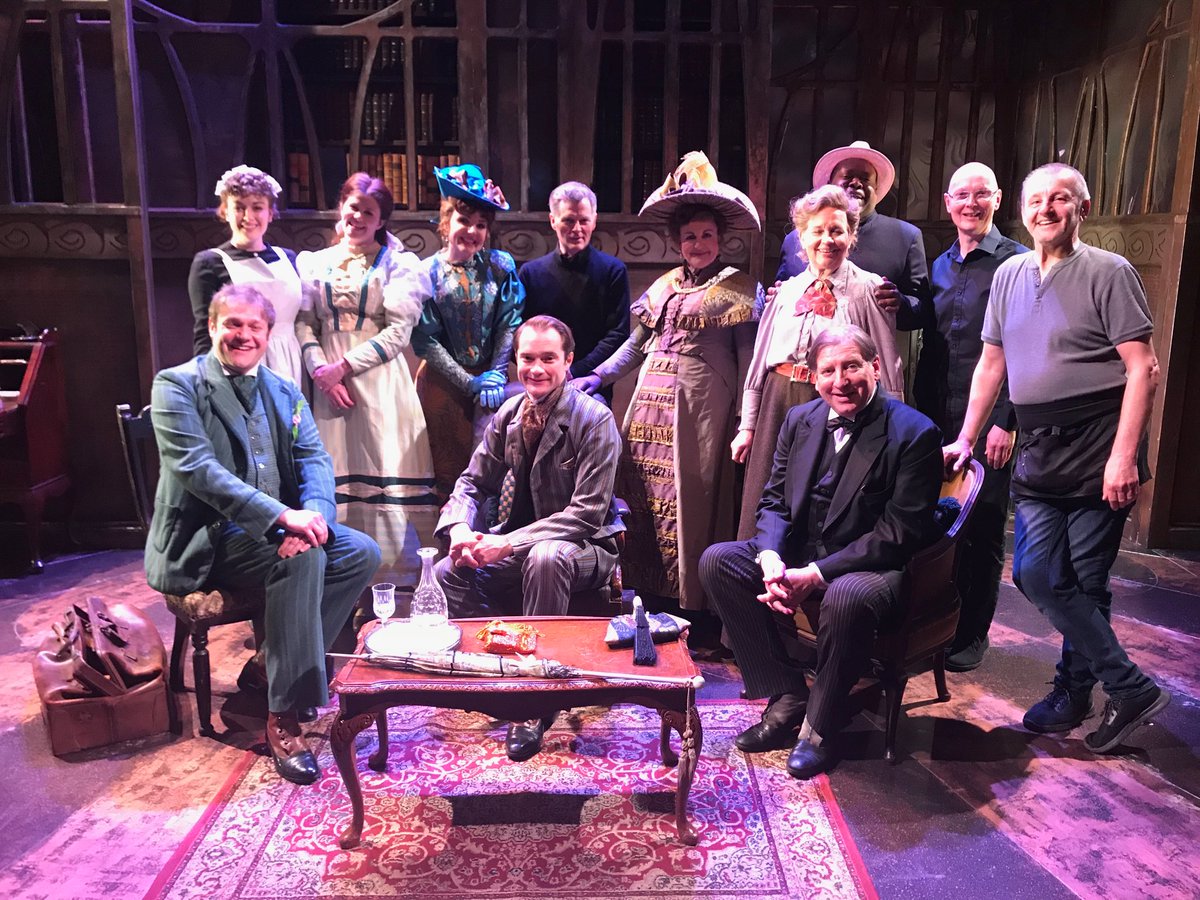 A wonderful tour had by all! Thank you to our fantastic company 👜❤️ #LastNight