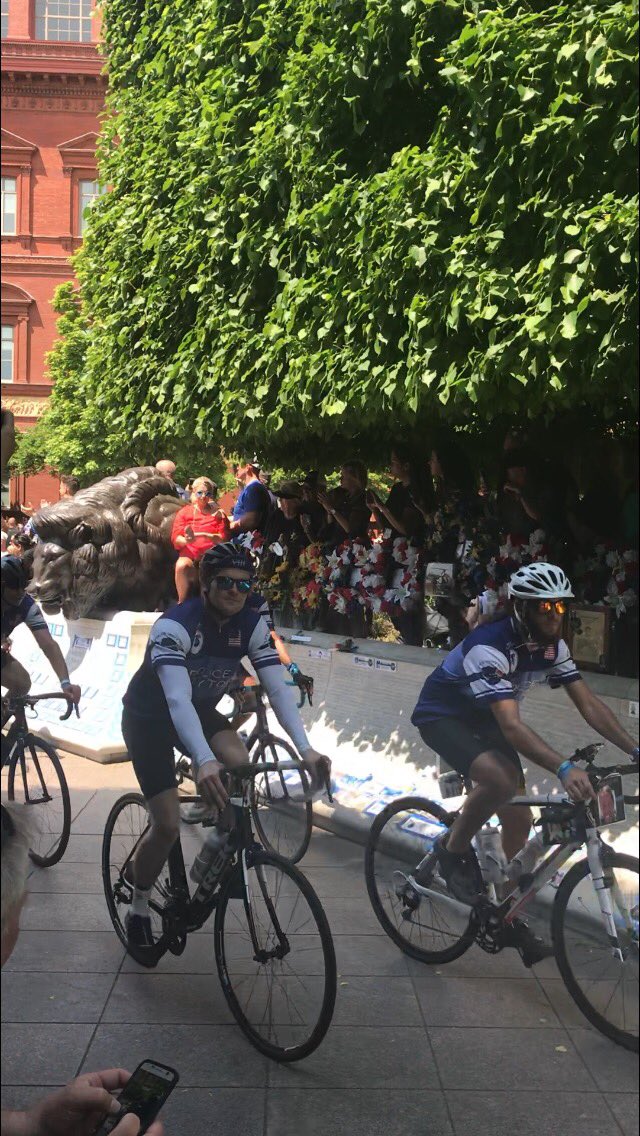dakotafarms's tweet photo. It was awesome being at the National Law Enforcement Memorial in DC as Frankie and Joe came in! Very Proud of them both!! #policeunitytour2018 #honor #pride #integrity #professionalism #honorthefallen @ARGameandFish https://t.co/YSkcx0zb5n