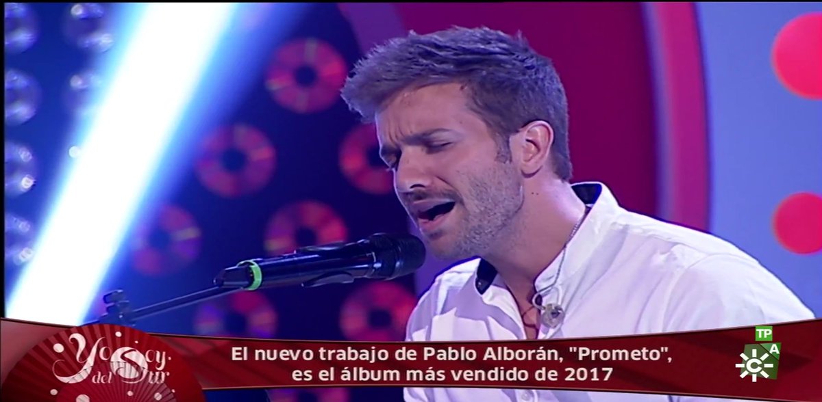 AlboranTeam's tweet photo. #Fotos @pabloalboran cantando #Prometo en directo y a piano hace unos minutos en @yosoy_delsur de @canalsur con #MariaDelMonte #YoSoydelSur35 https://t.co/IVjVKRiK88