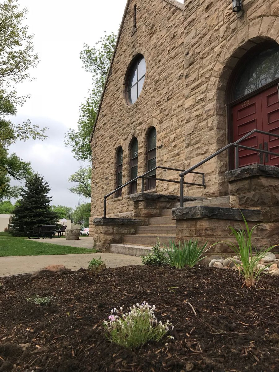 ecclongmont's tweet photo. We’re ready to bloom! Left Hand Church worships today at 5pm in Longmont. We are an inclusive Jesus-centered church that truly welcomes anyone. #allwelcome #includinglgbtq #longmont https://t.co/8KmPCkcnWH
