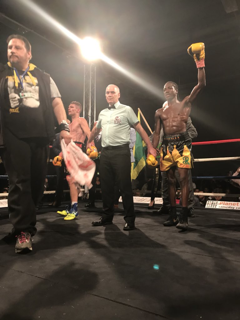 .....and the winner, by Technical Decision.....from Gloucester....@RiiddyRiival