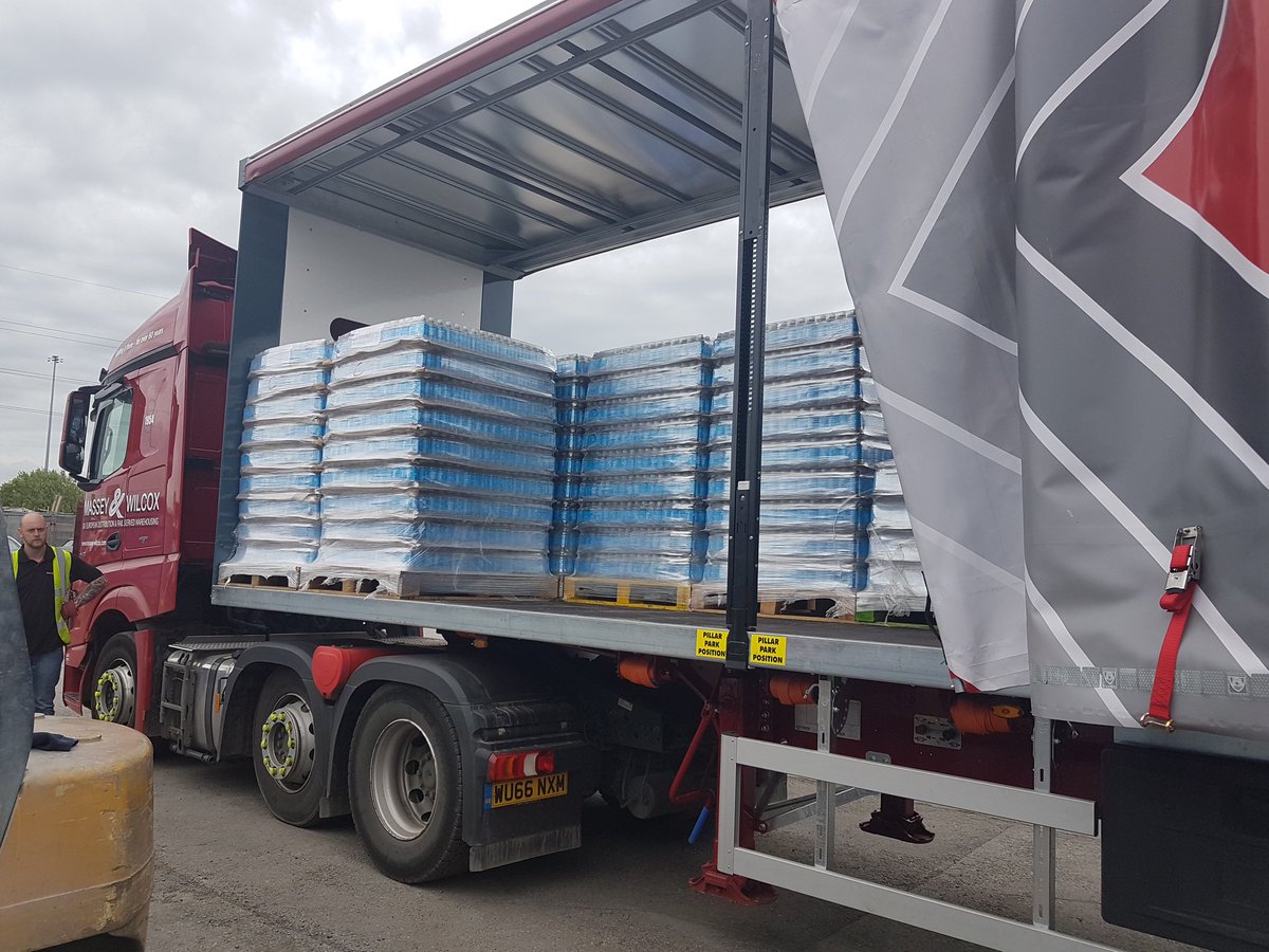 owessmunir's tweet photo. @IRWales volunteers out delivering water bottles yesterday in Cardiff https://t.co/lqimCTZpZg