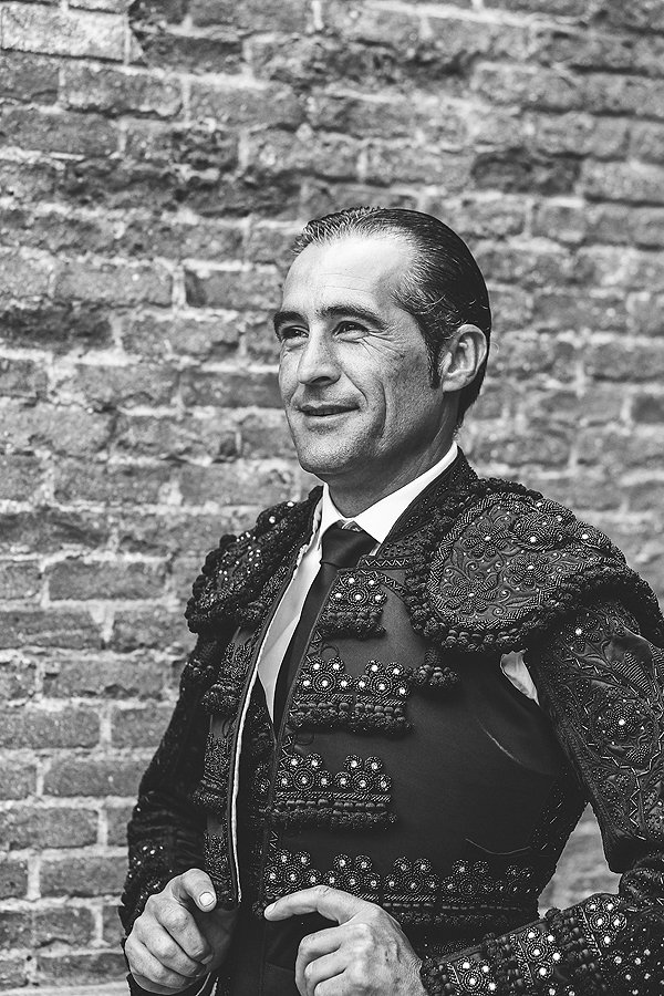 cultorocom's tweet photo. LA CRÓNICA DE PLATA- Los auxiliadores, claves en un festejo de seis rejoneadores https://t.co/qte3aWThxA @UNPBE https://t.co/5zIqeaRp4g